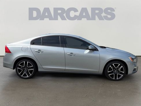 Used 2018 Volvo S60 T5 Dynamic w/ Vision Package FWD image 8