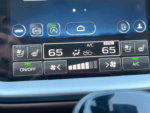Used 2025 Subaru Outback Touring XT w/ Popular Package #2 AWD/4WD image 16