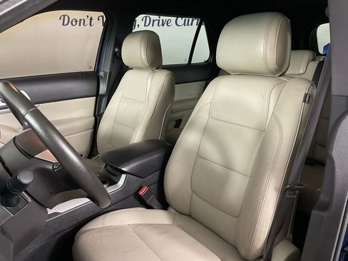 Used 2012 Ford Explorer XLT image 14