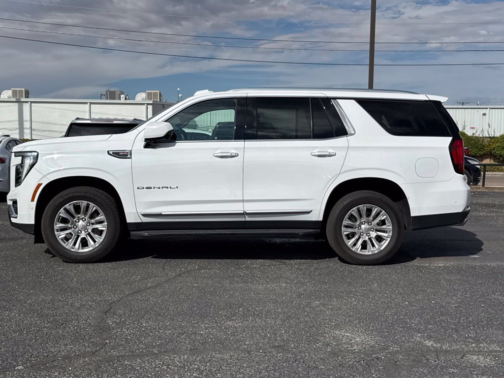 Used 2025 GMC Yukon Denali AWD/4WD image 5