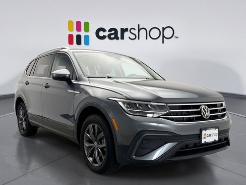 Used 2024 Volkswagen Tiguan SE image 7