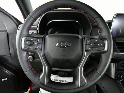 Used 2024 Chevrolet Tahoe RST w/ Luxury Package image 2