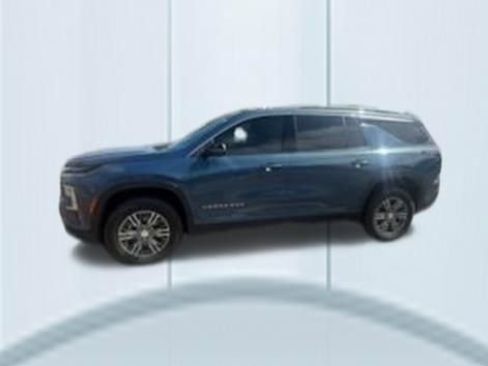 Used 2024 Chevrolet Traverse LT image 8