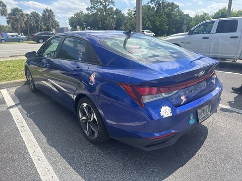 Used 2023 Hyundai Elantra SEL w/ Convenience Package FWD image 8