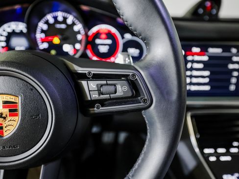 Certified 2023 Porsche Panamera Platinum Edition image 16