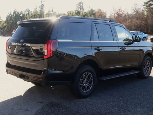 Used 2025 Ford Expedition Active image 7