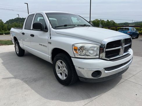 Used 2007 Dodge Ram 1500 Truck SLT RWD image 18