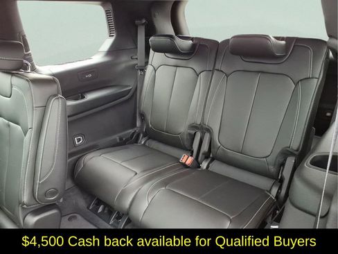 New 2025 Jeep Grand Cherokee L Limited image 12