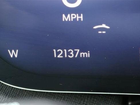 Used 2025 Buick Enclave Preferred image 28