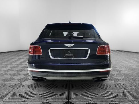 Used 2019 Bentley Bentayga image 4
