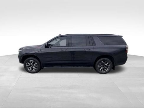 Used 2023 Chevrolet Suburban Z71 w/ Luxury Package AWD/4WD image 3