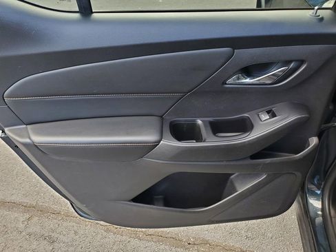 Used 2018 Chevrolet Traverse LT image 14