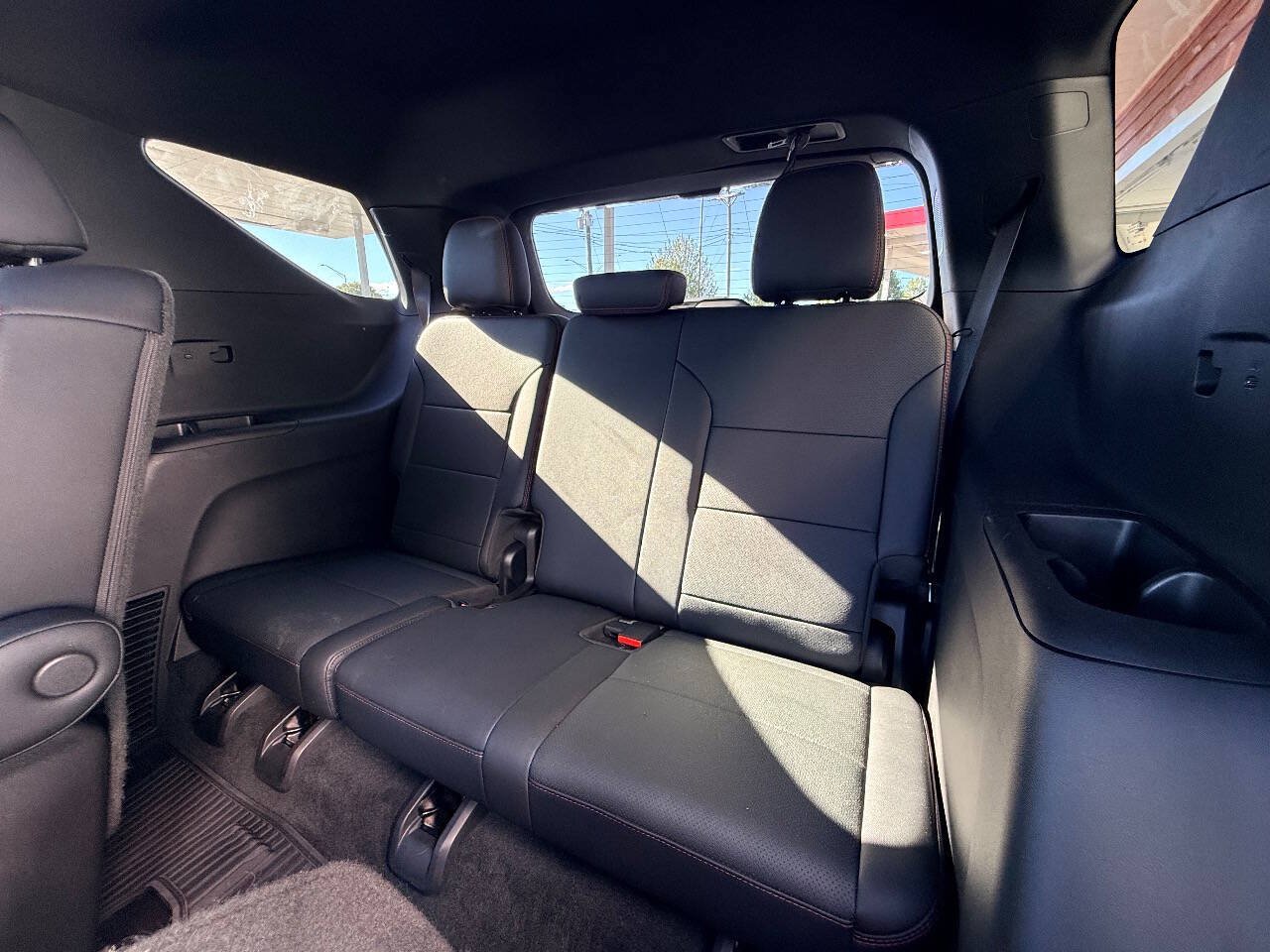 Used 2025 Chevrolet Traverse RS w/ LPO, Floor Liner Package AWD/4WD image 47