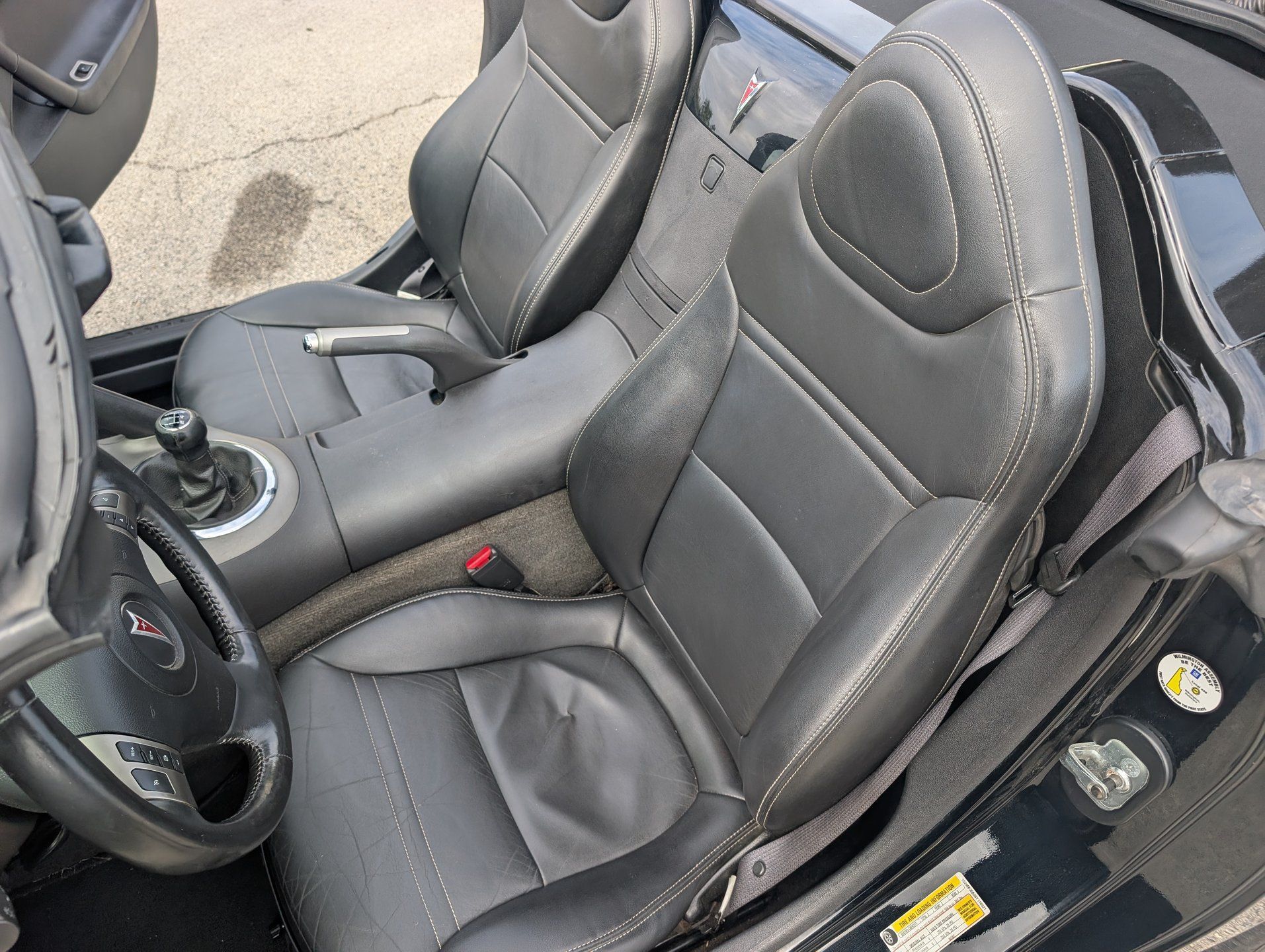 Used 2006 Pontiac Solstice Convertible w/ Premium Package RWD image 7