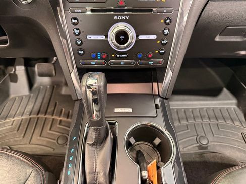 Used 2018 Ford Explorer Sport w/ Equipment Group 401A AWD/4WD image 25