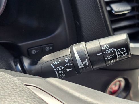 Used 2017 Honda Pilot EX-L image 32