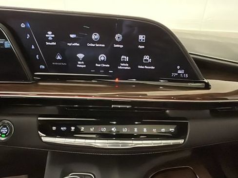 Used 2023 Cadillac Escalade Sport Platinum w/ LPO, ONYX Package AWD/4WD image 22