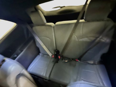 Used 2024 Buick Enclave Premium AWD/4WD image 30