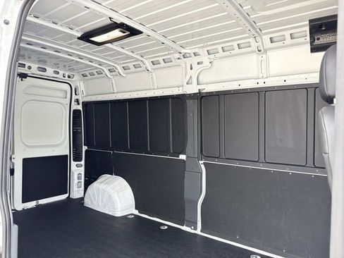 Used 2025 RAM ProMaster 3500 w/ Convenience Group FWD image 14