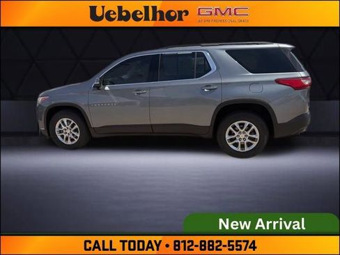 Used 2021 Chevrolet Traverse LT image 7