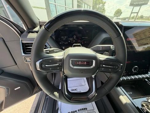 New 2026 GMC Yukon XL AT4 w/ AT4 Premium Plus Package AWD/4WD image 8