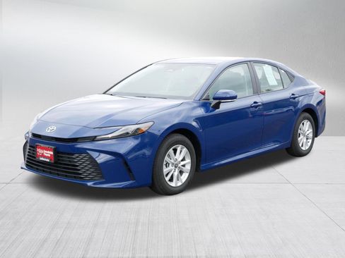Certified 2025 Toyota Camry LE AWD/4WD image 3
