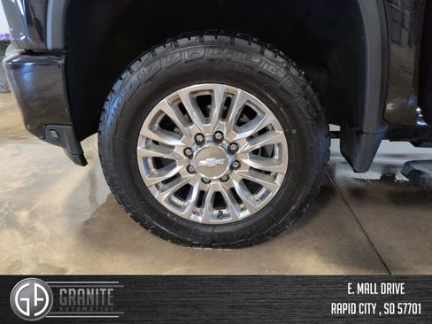 Used 2020 Chevrolet Silverado 2500 High Country w/ Safety Package II AWD/4WD image 28