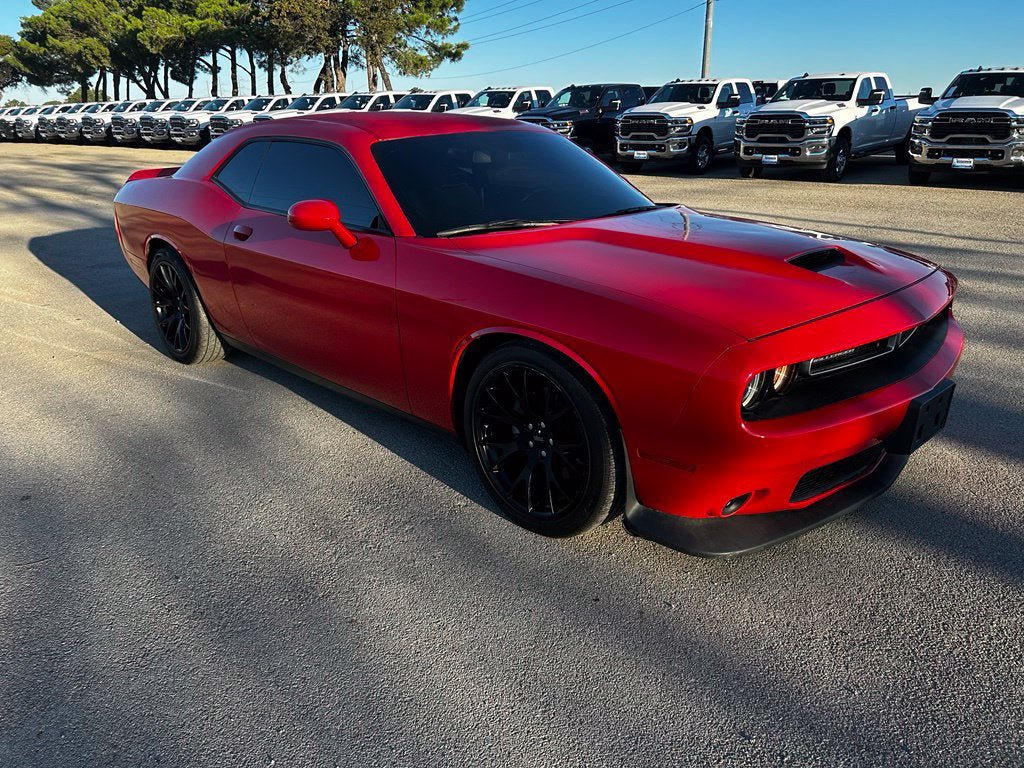 Used 2022 Dodge Challenger GT RWD image 7