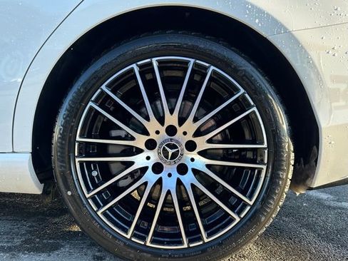 New 2026 Mercedes-Benz C 300 4MATIC Sedan image 11
