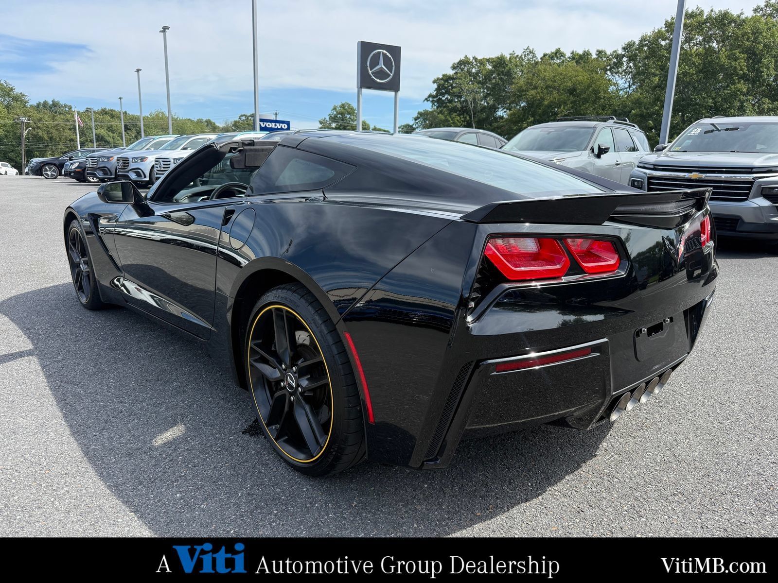Used 2016 Chevrolet Corvette Stingray Coupe w/ 3LT Preferred Equipment Group RWD image 8