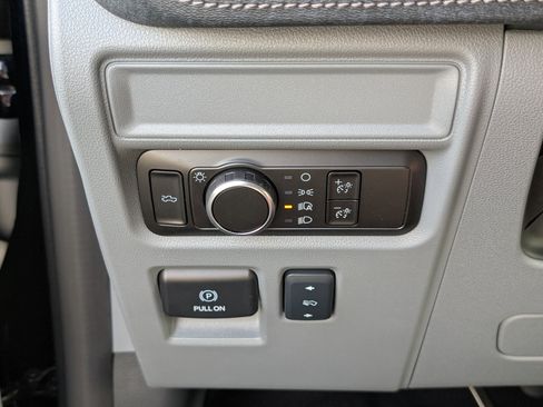 New 2025 Ford F150 Lightning Flash image 19