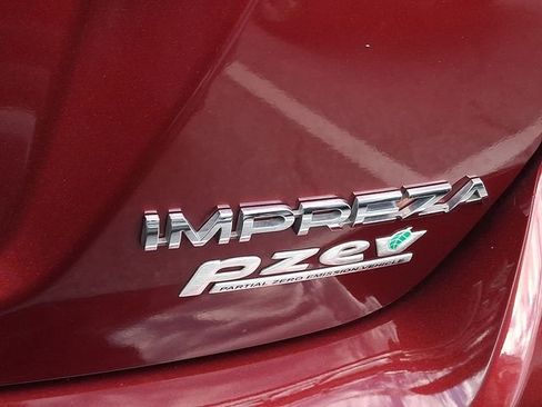 Used 2012 Subaru Impreza 2.0i Premium image 5