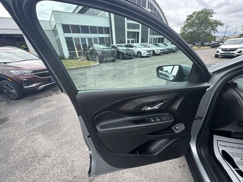 Certified 2023 GMC Terrain SLE w/ Driver Convenience Package AWD/4WD image 22