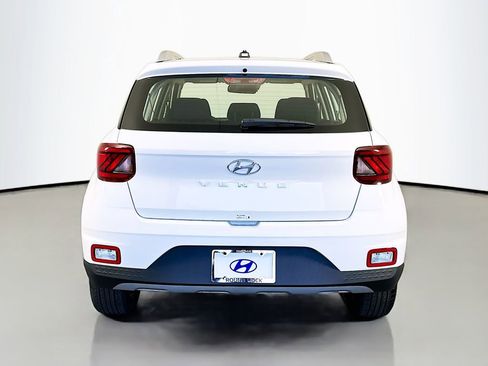 New 2026 Hyundai Venue SEL image 6