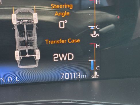 Used 2023 Chevrolet Colorado Z71 w/ Z71 Convenience Package 2 AWD/4WD image 22