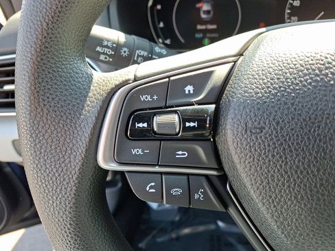 Used 2018 Honda Accord EX image 21