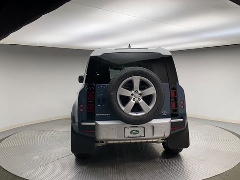 Used 2023 Land Rover Defender 110 SE AWD/4WD image 7