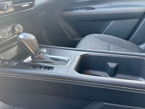 Used 2025 Nissan Kicks SV image 39