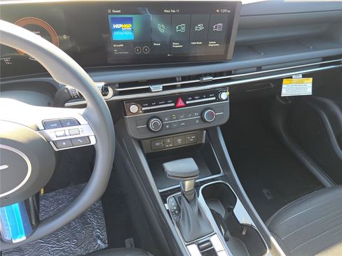 New 2026 Hyundai Santa Cruz SE image 18