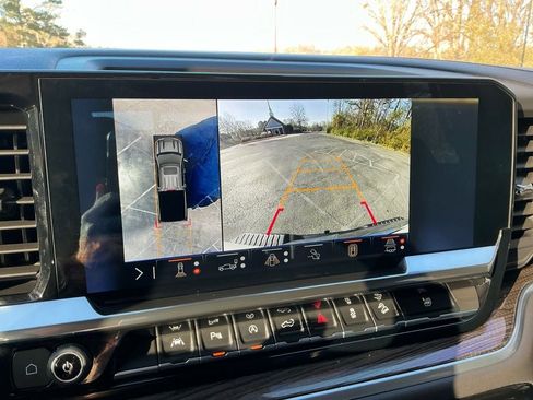 Used 2025 Chevrolet Silverado 1500 LT Trail Boss w/ LT Trail Boss Premium Package image 19