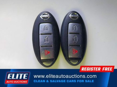 Used 2012 Nissan Juke SL image 22