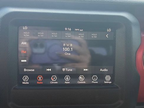Used 2021 Jeep Gladiator Rubicon w/ Safety Group AWD/4WD image 48