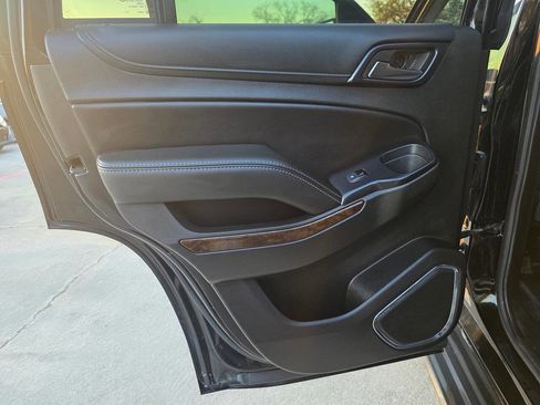 Used 2017 Chevrolet Tahoe 2WD w/ Remote Keyless Entry Package image 17