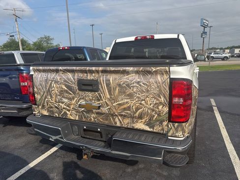 Used 2018 Chevrolet Silverado 1500 LT w/ LT Eassist Package AWD/4WD image 5