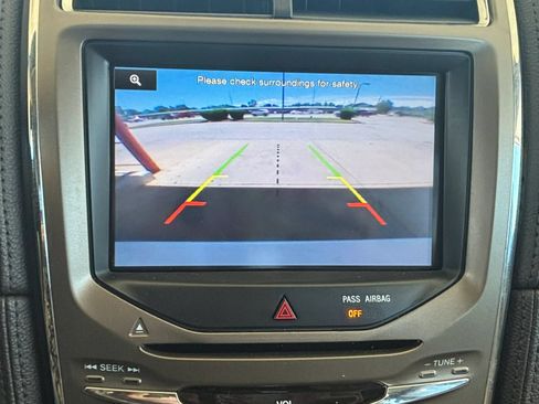 Used 2013 Lincoln MKX AWD image 12