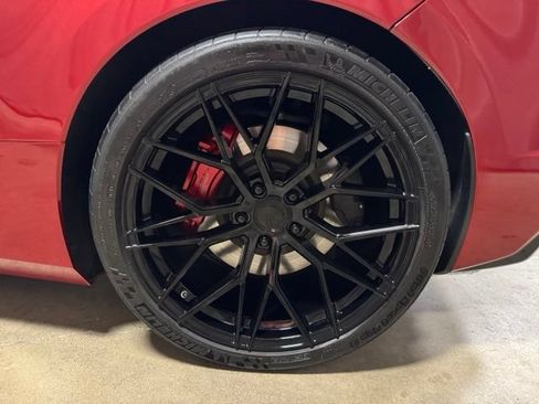 Used 2021 Chevrolet Corvette Stingray Convertible w/ Z51 Performance Package RWD image 37