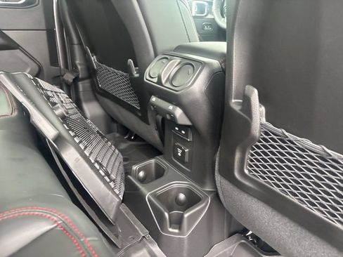 New 2026 Jeep Gladiator Rubicon w/ Technology Group AWD/4WD image 14