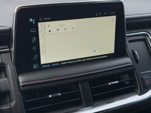 Used 2024 Chevrolet Suburban RST w/ Luxury Package image 28