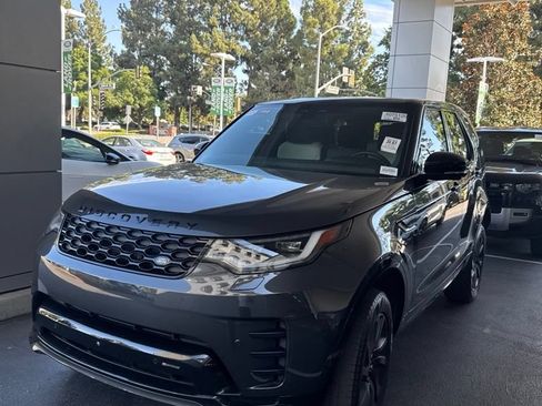 Used 2023 Land Rover Discovery S R-Dynamic AWD/4WD image 1
