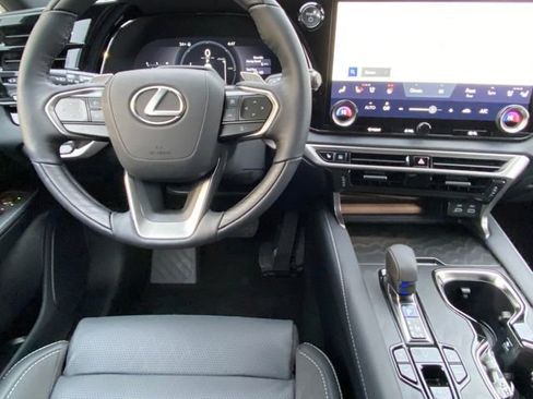 New 2026 Lexus RX 450h 450h+ Luxury image 14